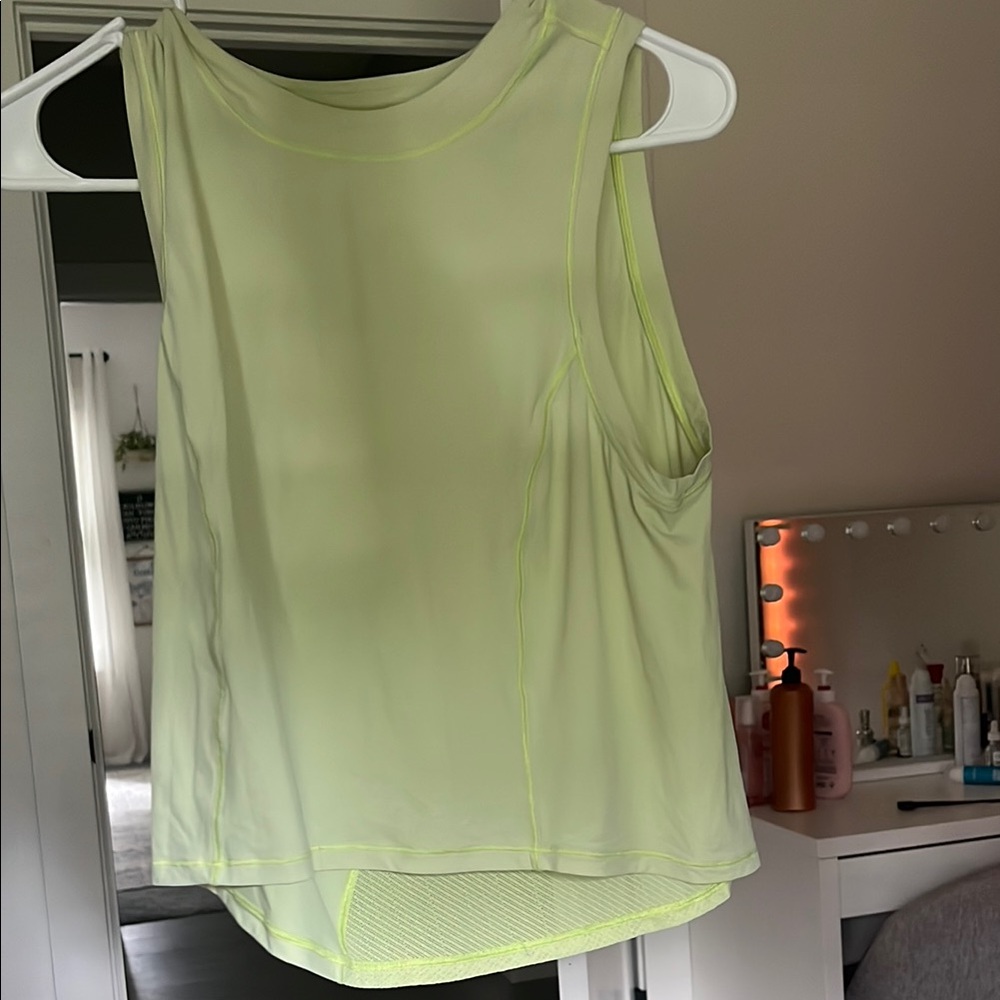 Lululemon Green Muscle Tee Crop Top